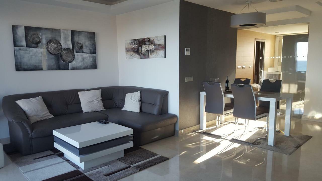 Horizon Beach Apartment Estepona Esterno foto